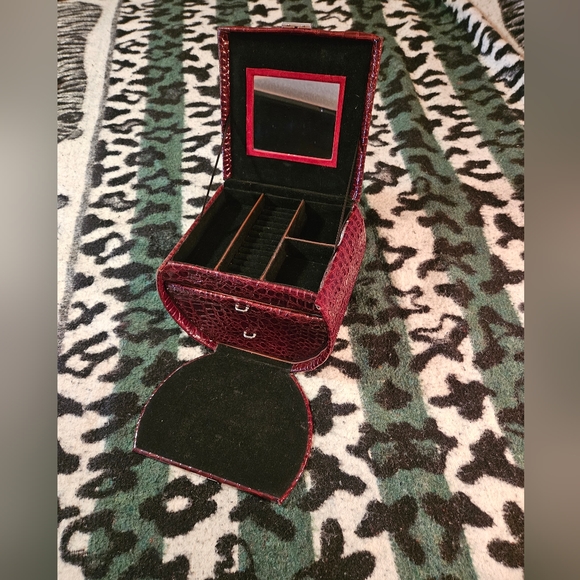 ==Travel jewelry case - Picture 2 of 14